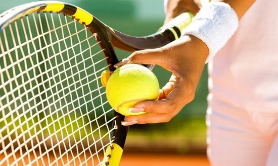 Hướng dẫn cách giao bóng tennis hiệu quả và chuẩn cho người mới chơi