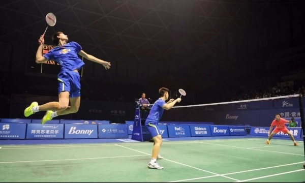Top 5 vợt cầu lông Trung Quốc được đánh giá cao